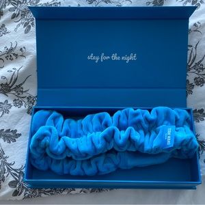 Team Wang adjustable scrunched headband